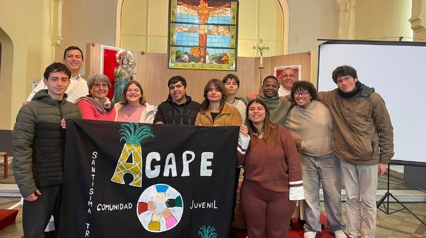 ana-isabel-hernan-cristino-voluntariado-agape-uruguay-noticia_imagen
