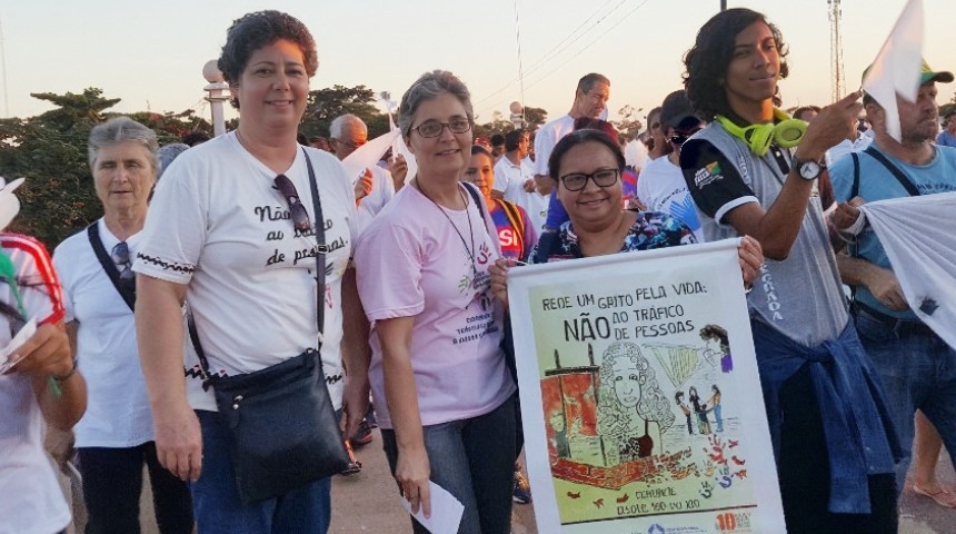 ana-maria-verisimo-revista-n-13-noticia_imagen
