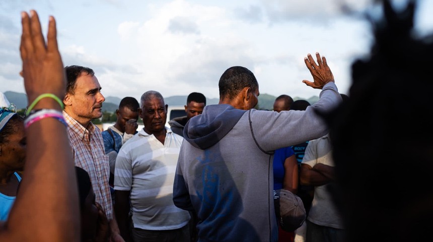 articulo-miguel-angel-gullon-oracion-noticia_imagen