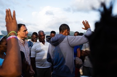 artículo Miguel ángel gullón oración