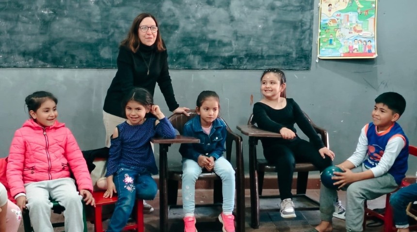 carmen-ninos-escuelita-noticia_imagen