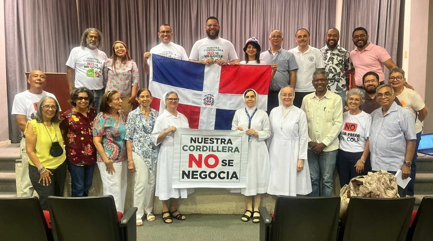 conversatorio-santo-domingo-mineria-2-noticia_imagen