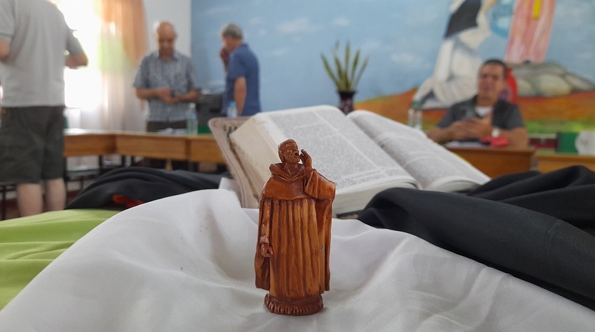 escultura-de-fray-anton-montesino-noticia_imagen