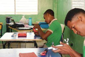 Estudiantes de El Seibo, República Dominicana. Misioneros Dominicos Selvas Amazónicas