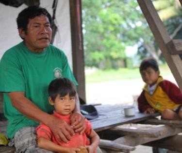 Familia Perú Misioneros Dominicos Selvas Amazónicas Libro de Asier Solana