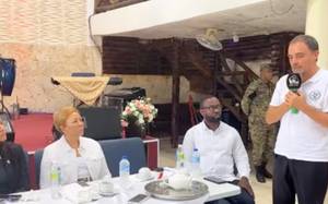 Diputados escuchan los reclamos de familias desalojadas en El Seibo