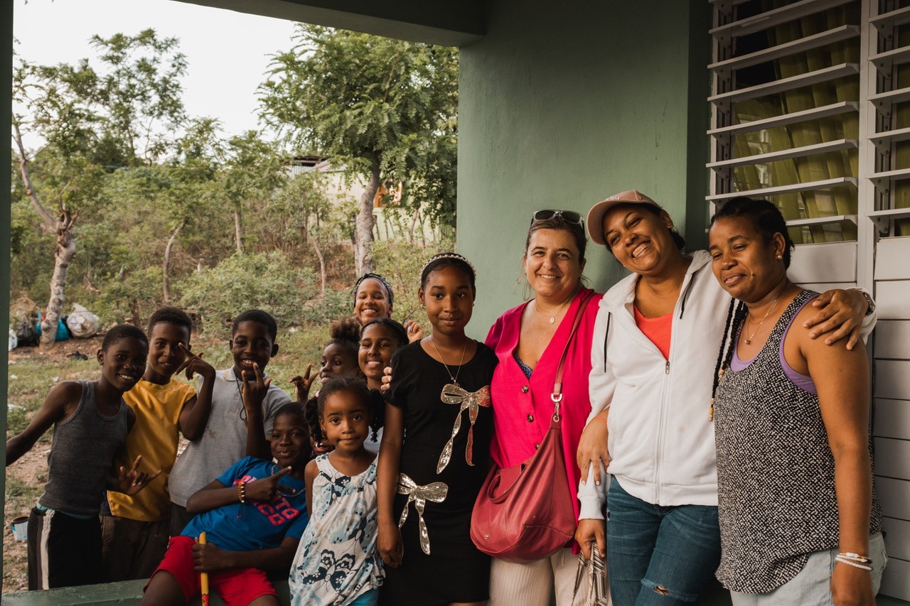 Visita a los becados de Misioneros Dominicos - Selvas Amazónicas en el Batey de La Higuera (El Seibo, República Dominicana)