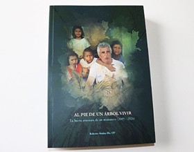 Al pie de un árbol vivir
