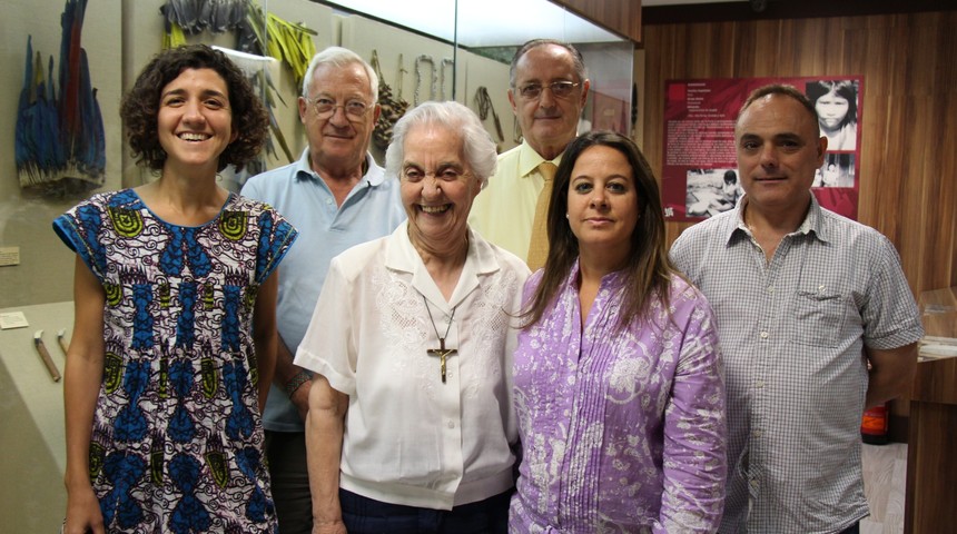 mariluz-con-el-equipo-paco-ana-alexia-vicente-carlos-noticia_imagen