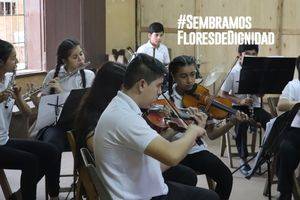 Orquesta Juvenil Bañado Tacumbu Misioneros Dominicos Sembramos Flores Dignidad Paraguay Bañado Tacumbu