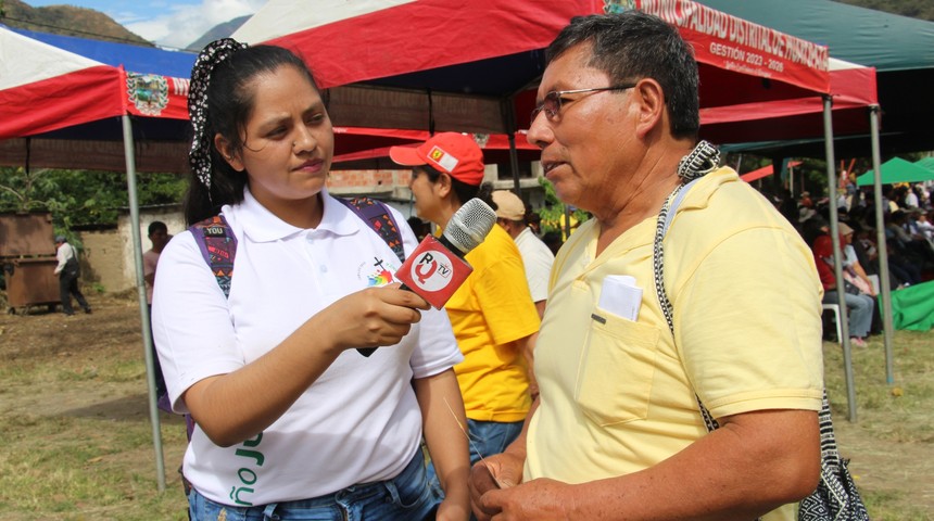 radio-quillabamba-entrevistando-noticia_imagen