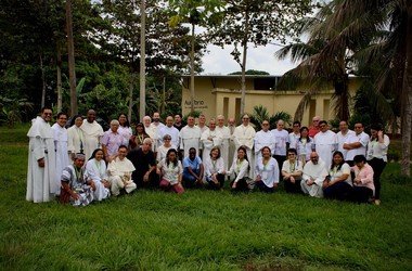 Todos los participantes del encuentro de misiones