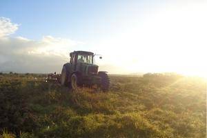 Tractor en Mata de Palma Republica Dominicana Misioneros Dominicos