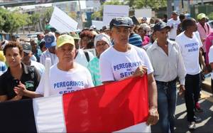 Tercera caminata de los Peregrinos de El Seibo hacia el Palacio Nacional